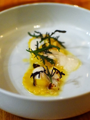Piccolo: Dungeness crab ravioli with cauliflower and seaweed/potato butter