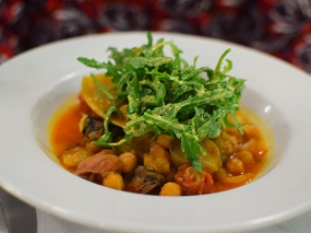 St. John: Snails, sausage and chickpea