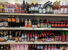 Hana Market: Various sauces