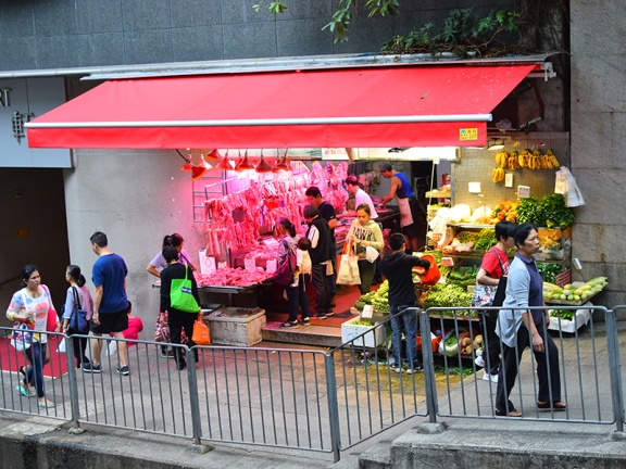 Sai Ying Pun Market, Streetfront stalls2