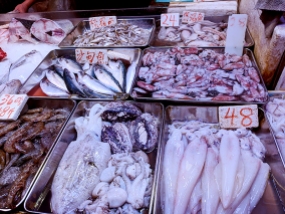 Sai Ying Pun Market, Various