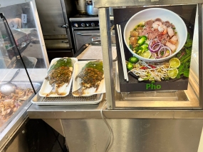 Hmongtown Marketplace, Nov 2022, Naw-Maw Kitchen, Fish, Pho