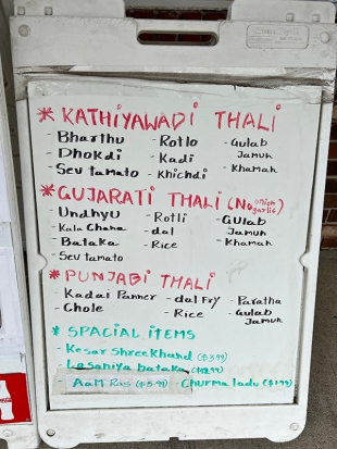 Kathiyawadi Kitchen, Thalis